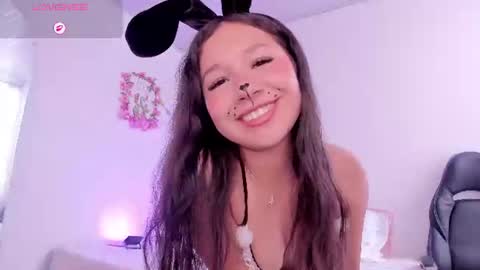 Snapshot of lila_sweet18 chatting on July 18, 2026, 8:34 pm LILA online show from July 18, 2026, 8:34 pm