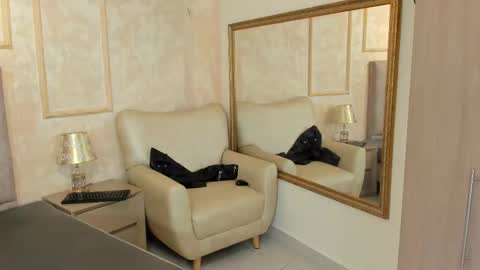 lila bailey  online show from February 13, 2025, 2:12 am