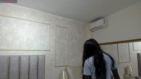 lila bailey  online show from March 1, 2025, 7:37 pm