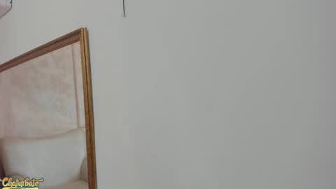 lila bailey  online show from November 18, 2025, 7:40 pm