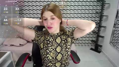 Dove online show from February 15, 2025, 12:22 pm