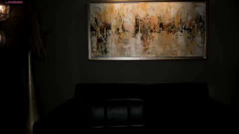 Lila West online show from November 1, 2025, 11:12 am