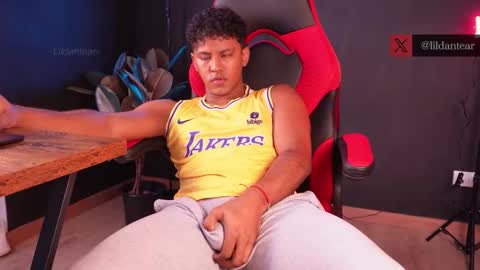 Snapshot of lildantear chatting on January 17, 2026, 11:37 am Dante online show from January 17, 2026, 11:37 am