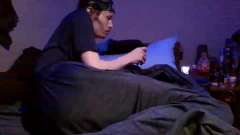 Snapshot of lildman420 chatting on October 6, 2025, 6:27 pm lildman420 online show from October 6, 2025, 6:27 pm