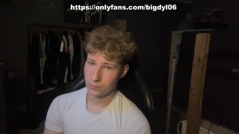 Snapshot of lildyl06 chatting on January 13, 2026, 6:40 am lildyl06 online show from January 13, 2026, 6:40 am