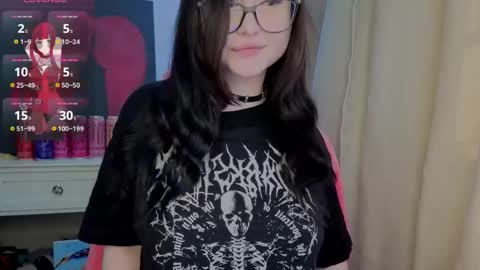 Nika and Lori online show from April 8, 2026, 6:24 am