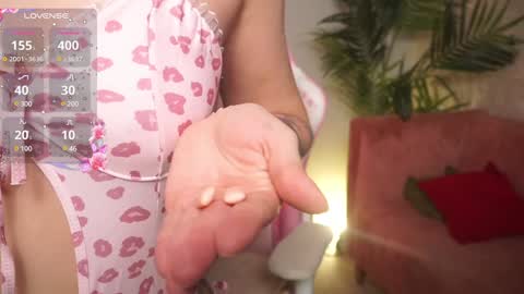 Lili online show from December 2, 2024, 11:56 am