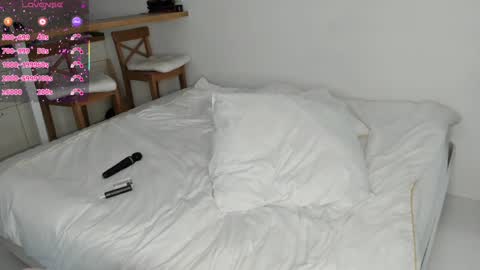 Lilith Nickol online show from September 10, 2025, 6:30 pm