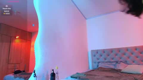 Lili  online show from December 14, 2025, 1:38 pm