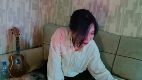 Snapshot of lili_fortune chatting on August 1, 2026, 11:42 am Lili online show from August 1, 2026, 11:42 am