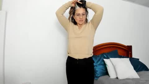 Snapshot of lilia344965 chatting on October 7, 2025, 11:13 pm liliamilf online show from October 7, 2025, 11:13 pm