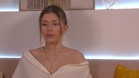 Mia online show from January 27, 2025, 12:37 pm