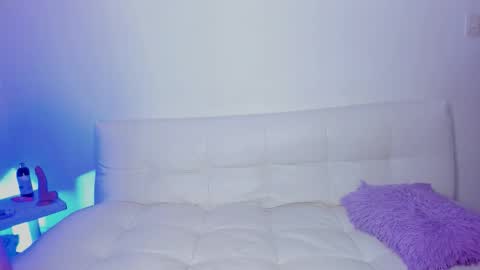 Sarai 18 year    online show from November 28, 2025, 7:16 pm