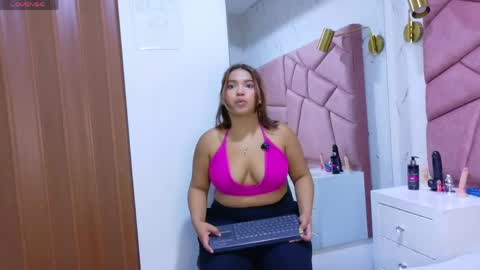 Snapshot of liliana_pink chatting on May 19, 2026, 8:26 pm liliana online show from May 19, 2026, 8:26 pm