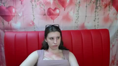 Snapshot of lilianashine chatting on April 23, 2026, 12:29 pm lilianashine online show from April 23, 2026, 12:29 pm