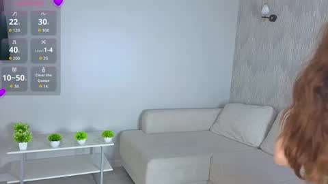 Snapshot of lilianbickford chatting on April 21, 2026, 3:07 pm Hi I am Luna online show from April 21, 2026, 3:07 pm