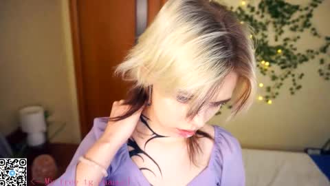 Lilian online show from November 23, 2025, 8:03 am