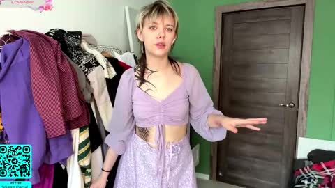 Lilian online show from March 12, 2026, 7:25 am