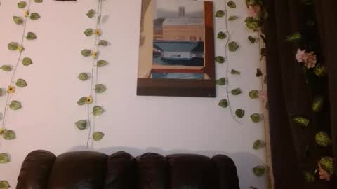 yesica online show from October 23, 2025, 8:51 pm