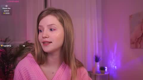 Lilian online show from December 14, 2025, 12:43 pm