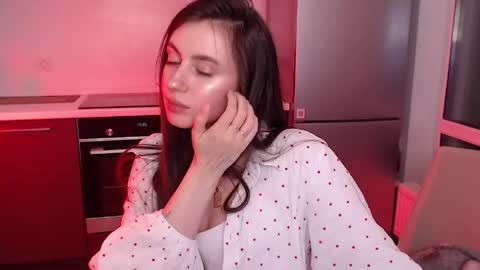 Lilu online show from April 19, 2026, 8:22 pm