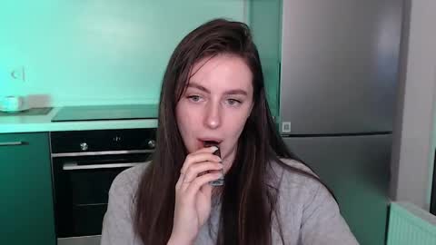 Snapshot of liliatlu chatting on April 20, 2026, 11:06 pm Lilu online show from April 20, 2026, 11:06 pm