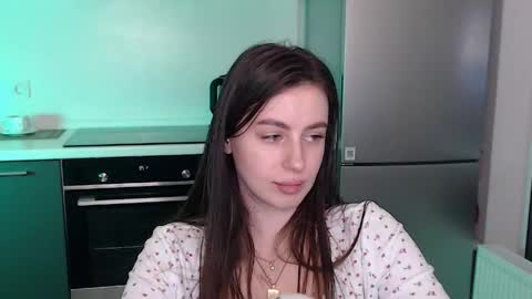 Snapshot of liliatlu chatting on April 21, 2026, 1:42 am Lilu online show from April 21, 2026, 1:42 am