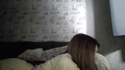 liliawoolf online show from October 20, 2025, 5:57 pm