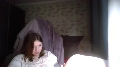 liliawoolf online show from November 9, 2025, 6:23 am