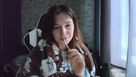 liliawoolf online show from April 24, 2026, 7:44 am