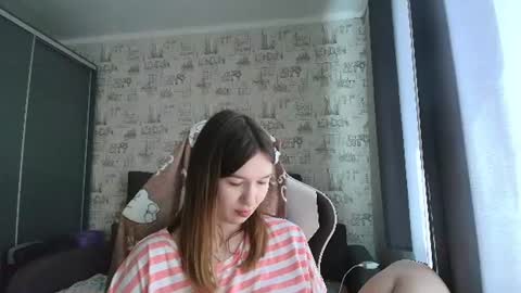 liliawoolf online show from June 17, 2026, 7:44 am