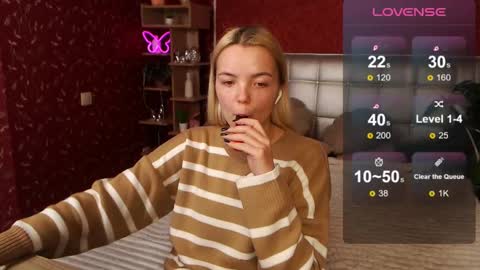 Lilie online show from February 21, 2025, 11:21 pm