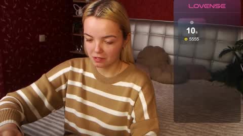 Lilie online show from February 22, 2025, 6:41 pm