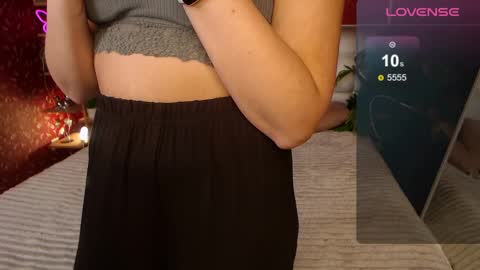 Lilie online show from March 5, 2025, 10:54 pm