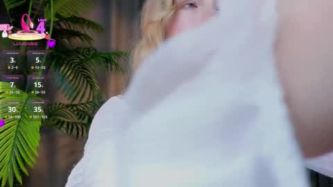 lililok101 online show from March 3, 2026, 3:56 am