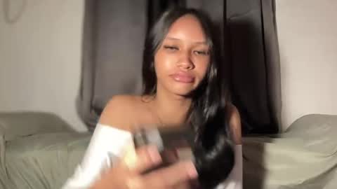 Chloe online show from August 3, 2026, 7:39 pm