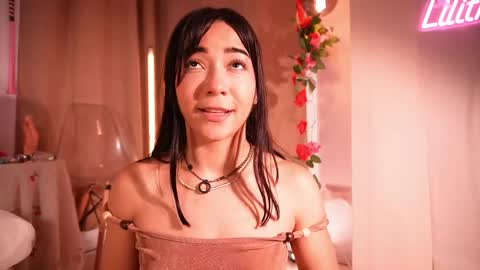 Lilith Rosse online show from April 10, 2026, 7:40 pm