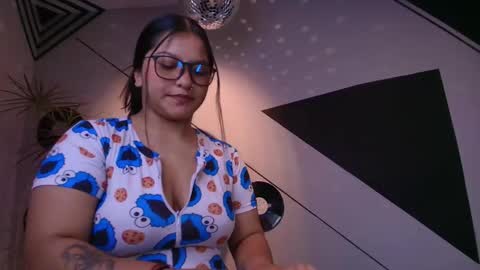 Lilith and Khloe  online show from October 14, 2025, 12:06 pm