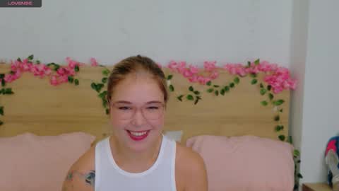 Snapshot of lilith_bonheur chatting on November 21, 2025, 11:14 pm Lilith Bonheur online show from November 21, 2025, 11:14 pm