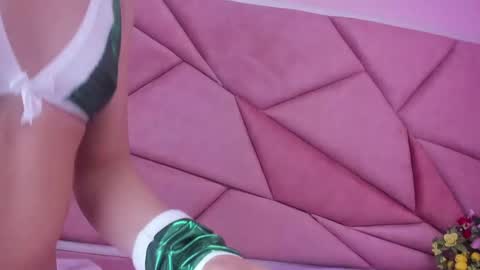 lilith cooper20 online show from December 1, 2024, 10:10 pm