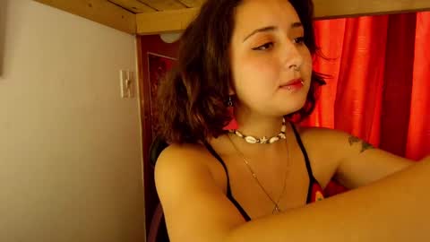 Snapshot of lilith_de_vil chatting on February 20, 2025, 7:19 pm Mistress Lilith online show from February 20, 2025, 7:19 pm