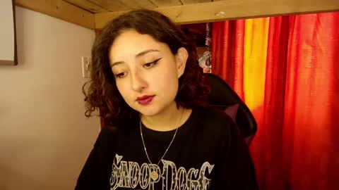 Snapshot of lilith_de_vil chatting on February 25, 2025, 4:42 pm Mistress Lilith online show from February 25, 2025, 4:42 pm