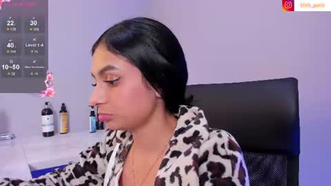 Snapshot of lilith_petit_ chatting on July 5, 2026, 1:23 am Lili petit online show from July 5, 2026, 1:23 am