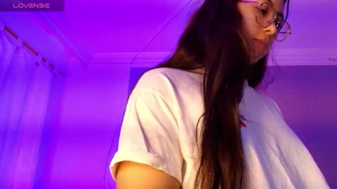 Lilith  online show from December 2, 2025, 2:45 pm