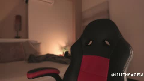 lilith_sage_ online show from October 8, 2025, 11:41 am