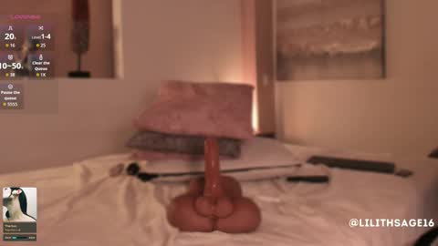 lilith_sage_ online show from January 15, 2026, 12:04 am