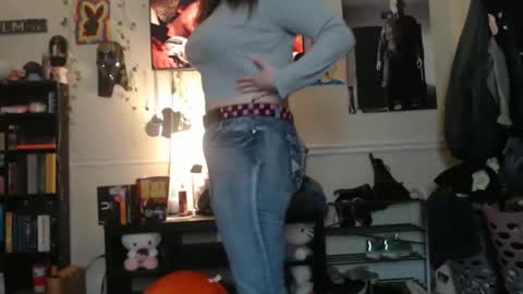 molly online show from March 28, 2026, 3:22 pm