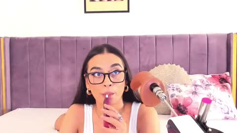 Lily online show from March 8, 2025, 5:01 pm