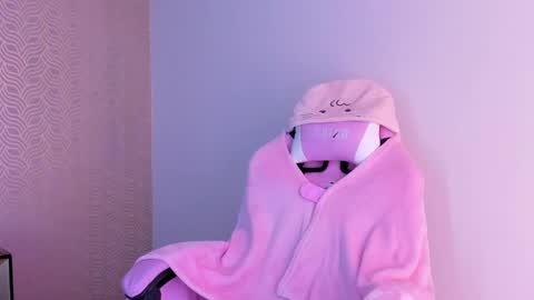 Lilith online show from February 4, 2025, 8:28 pm