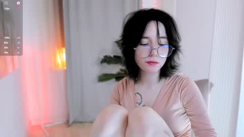 Lilith online show from February 1, 2025, 1:23 am